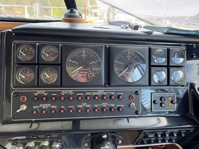 1995 Bayliner 3288 Motoryacht Photo 50 of 113