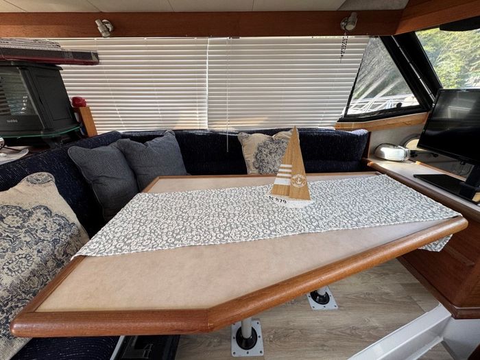 1995 Bayliner 3288 Motoryacht Photo 93 of 113