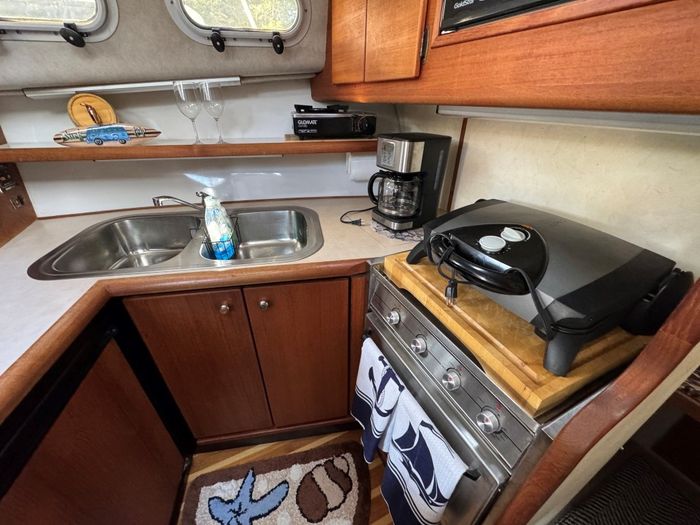 1995 Bayliner 3288 Motoryacht Photo 81 of 113