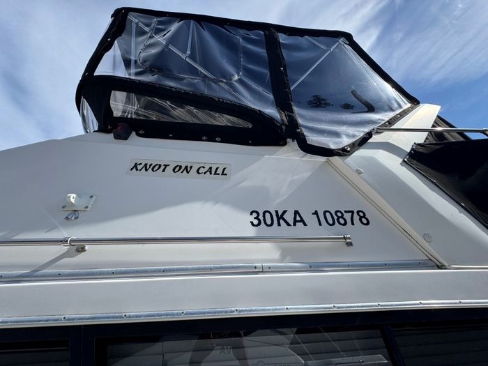 1995 Bayliner 3288 Motoryacht Photo 26 of 113