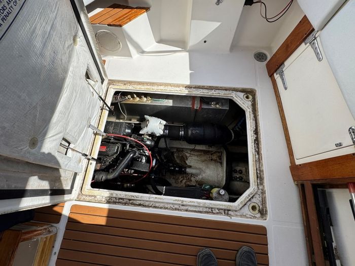 1995 Bayliner 3288 Motoryacht Photo 32 of 113