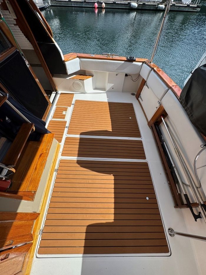 1995 Bayliner 3288 Motoryacht Photo 30 of 113