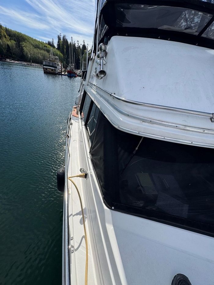 1995 Bayliner 3288 Motoryacht Photo 17 of 113