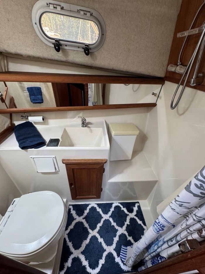 1995 Bayliner 3288 Motoryacht Photo 97 of 113