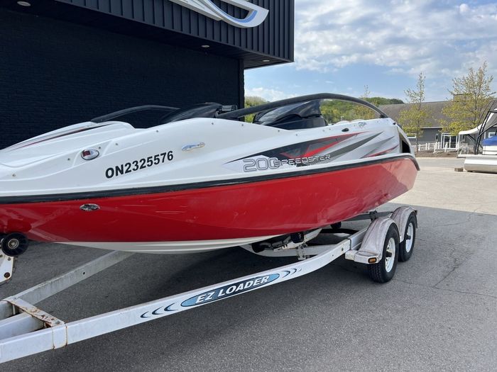 2009 Sea-Doo SPEEDSTER Photo 2 sur 17