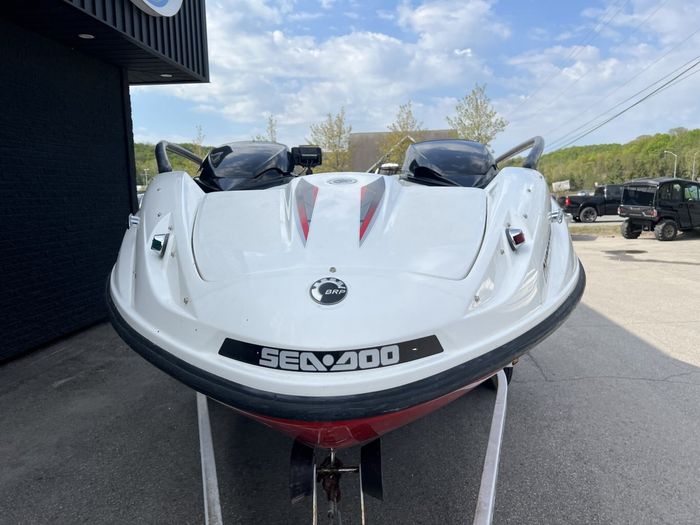 2009 Sea-Doo SPEEDSTER Photo 3 sur 17