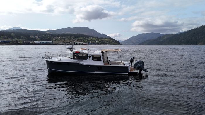 2022 Ranger Tugs R-27 NW Photo 4 of 29