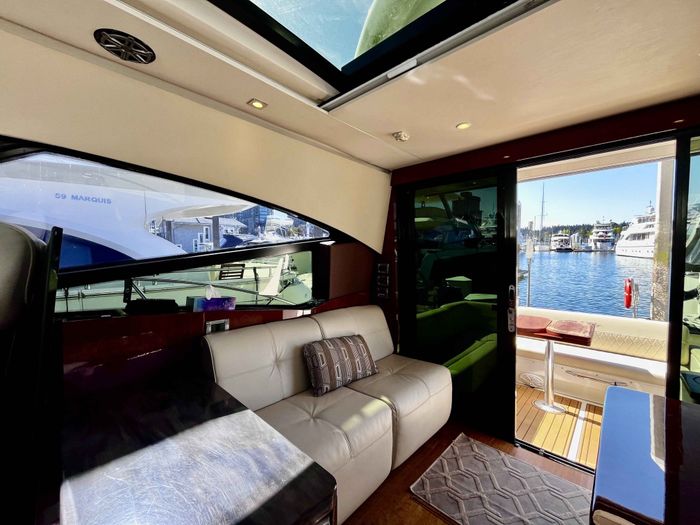 2015 Sea Ray 470 Sundancer Photo 16 of 62