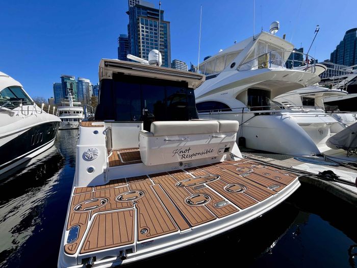 2015 Sea Ray 470 Sundancer Photo 6 of 62