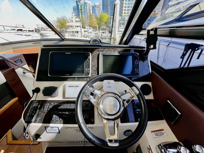 2015 Sea Ray 470 Sundancer Photo 19 of 62