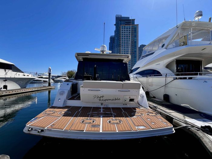 2015 Sea Ray 470 Sundancer Photo 4 of 62