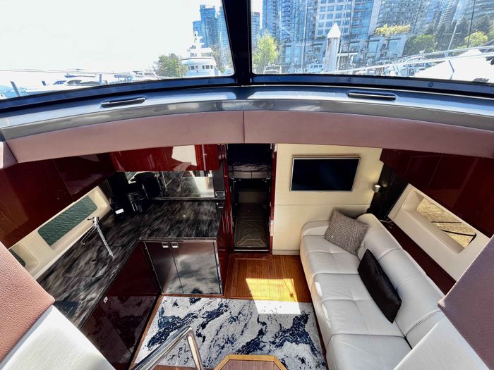 2015 Sea Ray 470 Sundancer Photo 25 of 62