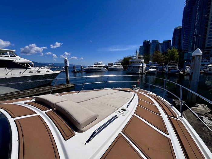 2015 Sea Ray 470 Sundancer Photo 55 of 62
