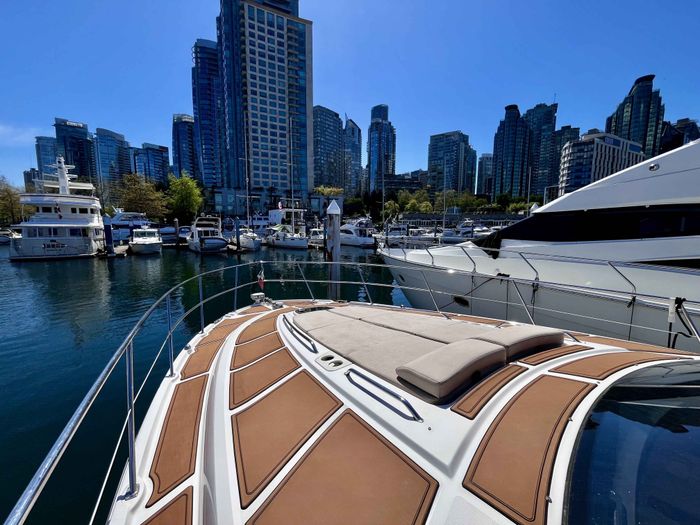 2015 Sea Ray 470 Sundancer Photo 57 of 62