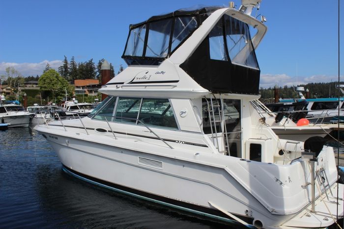 1995 Sea Ray 370 Sport Sedan Photo 4 of 23