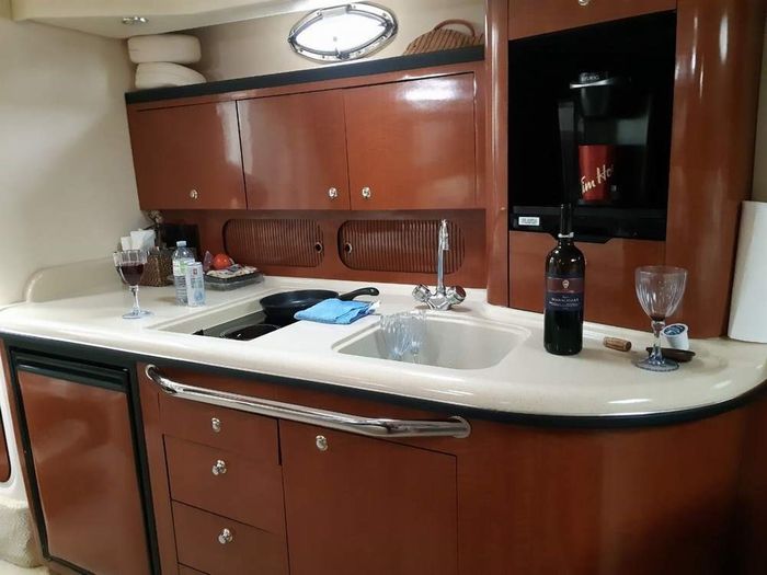 2003 Sea Ray 340 Sundancer Photo 22 of 23