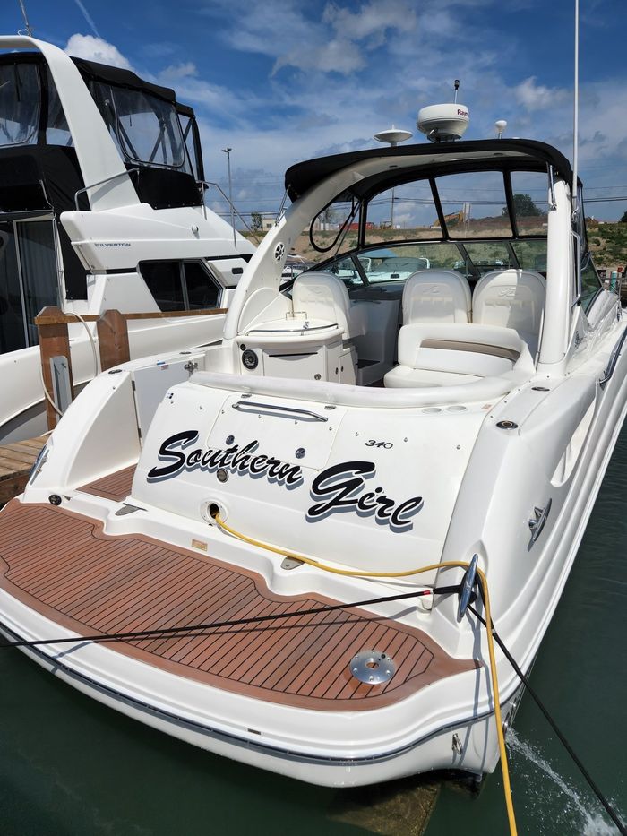 2005 Sea Ray 340 Sundancer Photo 3 of 47