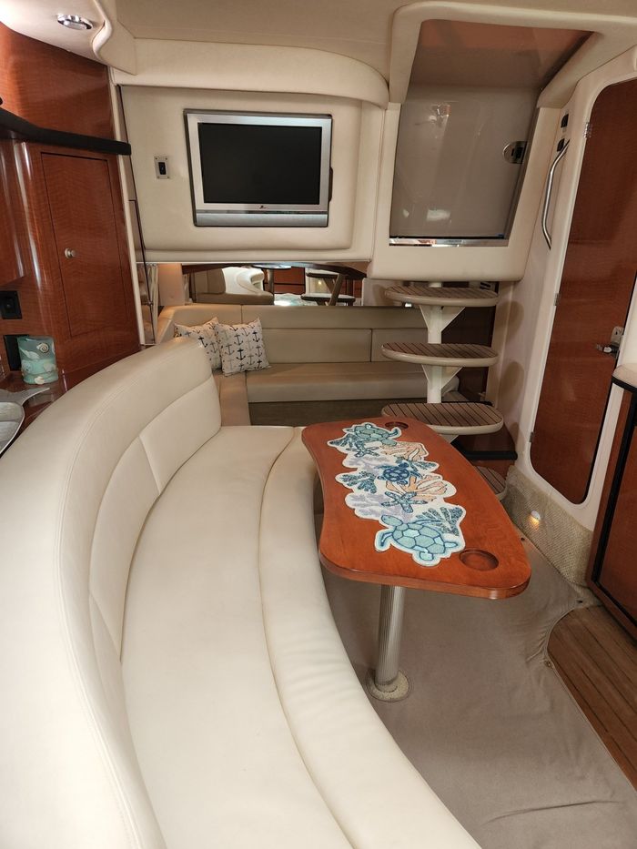 2005 Sea Ray 340 Sundancer Photo 34 of 47