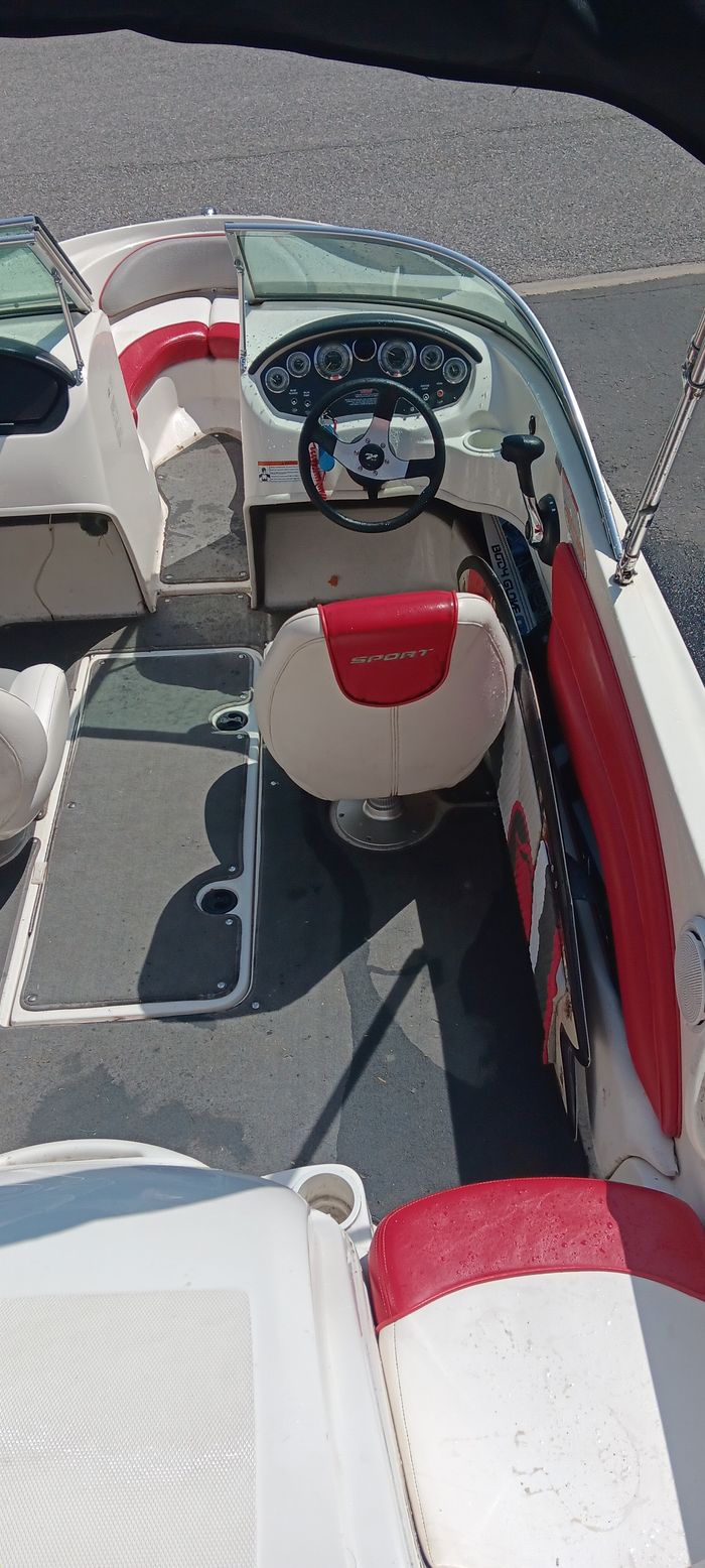 2011 Sea Ray 175 sport Photo 3 of 6
