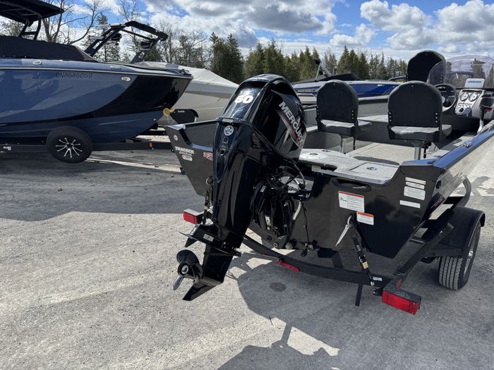 2020 Tracker PRO GUIDE™ V-16 SC Photo 9 of 20