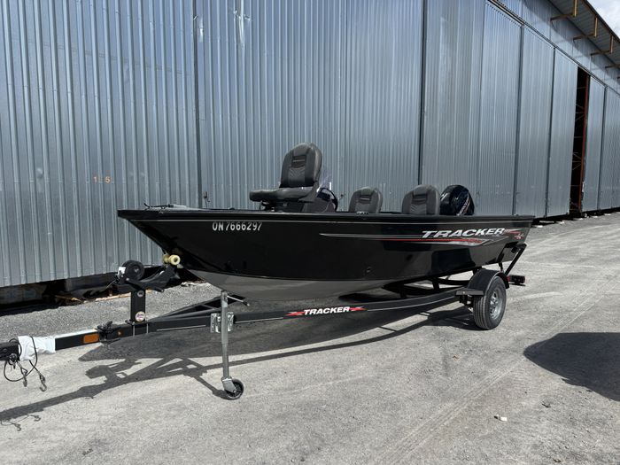 2020 Tracker PRO GUIDE™ V-16 SC Photo 2 of 20