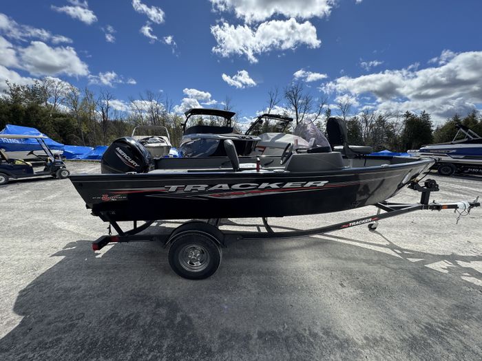 2020 Tracker PRO GUIDE™ V-16 SC Photo 8 of 20