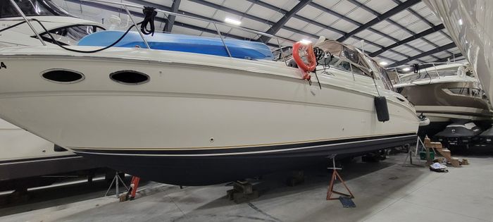 2001 Sea Ray Sundancer 380 Photo 3 of 24