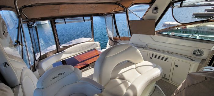 2001 Sea Ray Sundancer 380 Photo 6 of 24