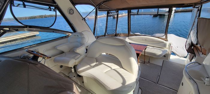 2001 Sea Ray Sundancer 380 Photo 7 of 24