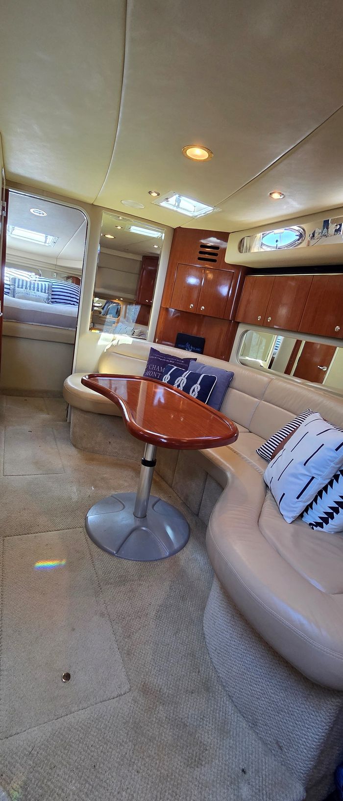 2001 Sea Ray Sundancer 380 Photo 18 of 24