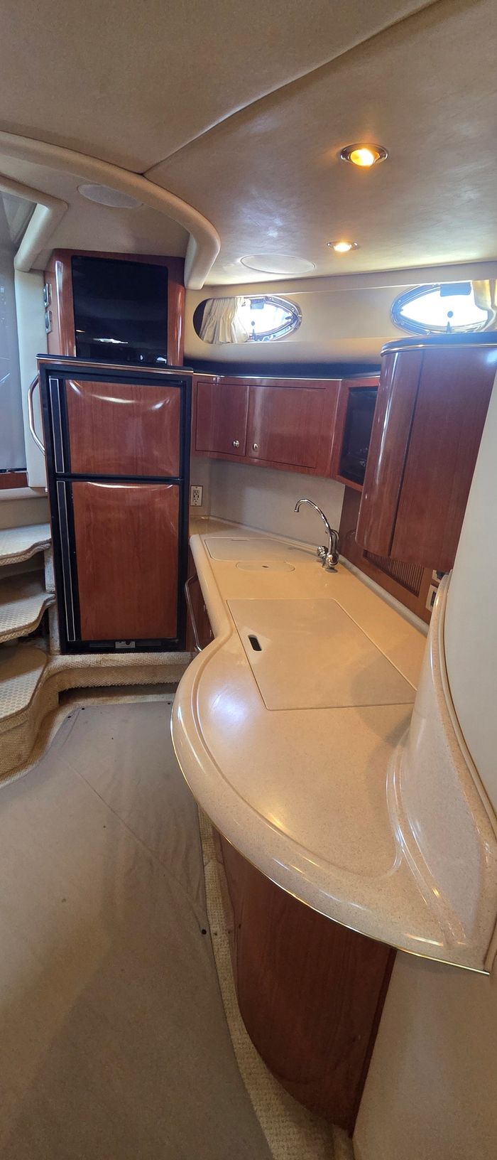 2001 Sea Ray Sundancer 380 Photo 19 of 24