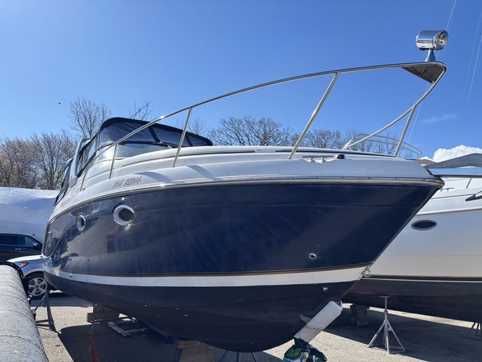2004 Rinker 270 Fiesta Vee Photo 7 of 21