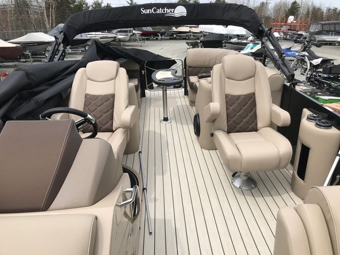 2021 SunCatcher Pontoons Series Elite 324RC Photo 5 of 7