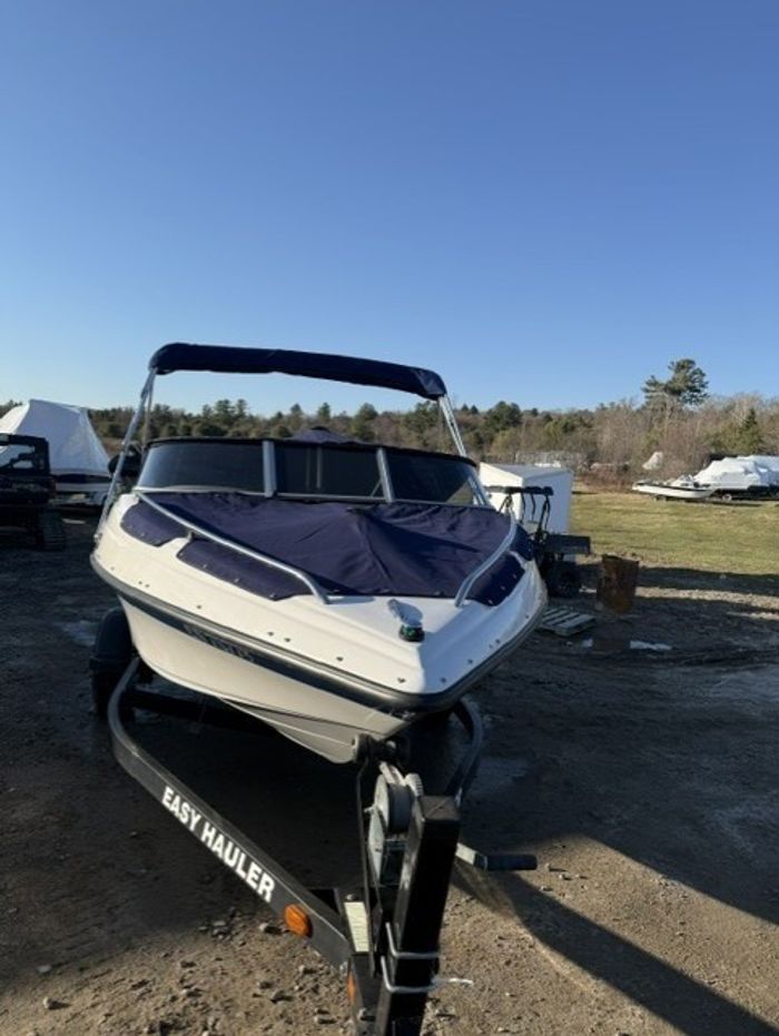 2005 Crownline 180 BR Photo 5 of 8