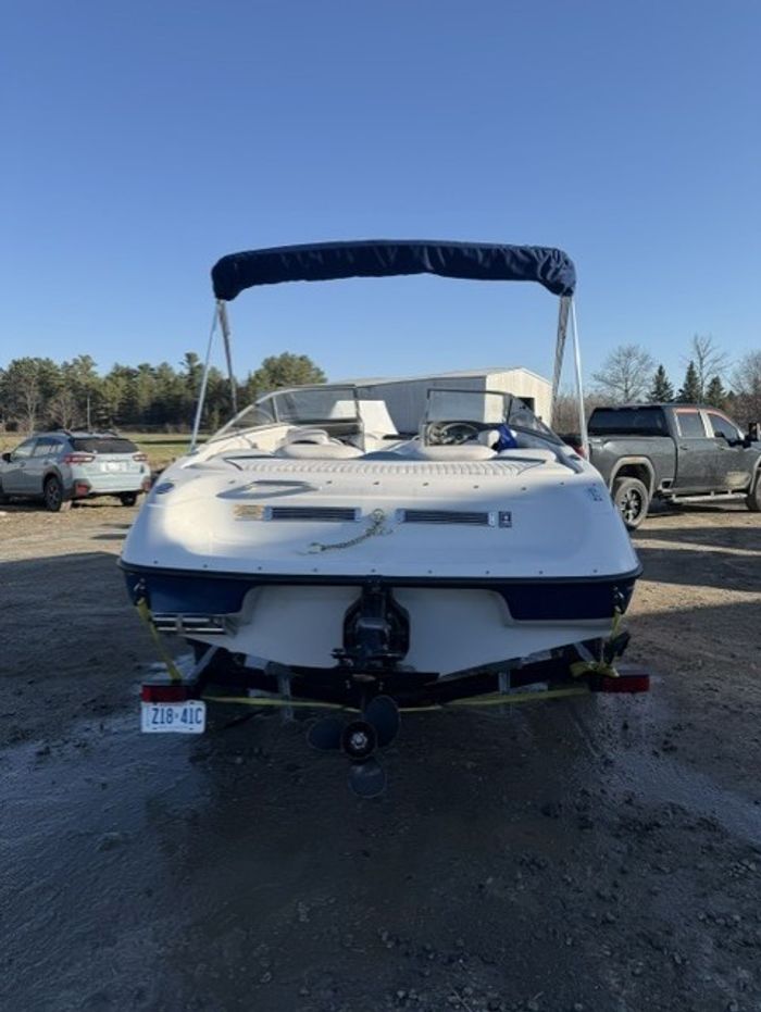 2005 Crownline 180 BR Photo 7 of 8