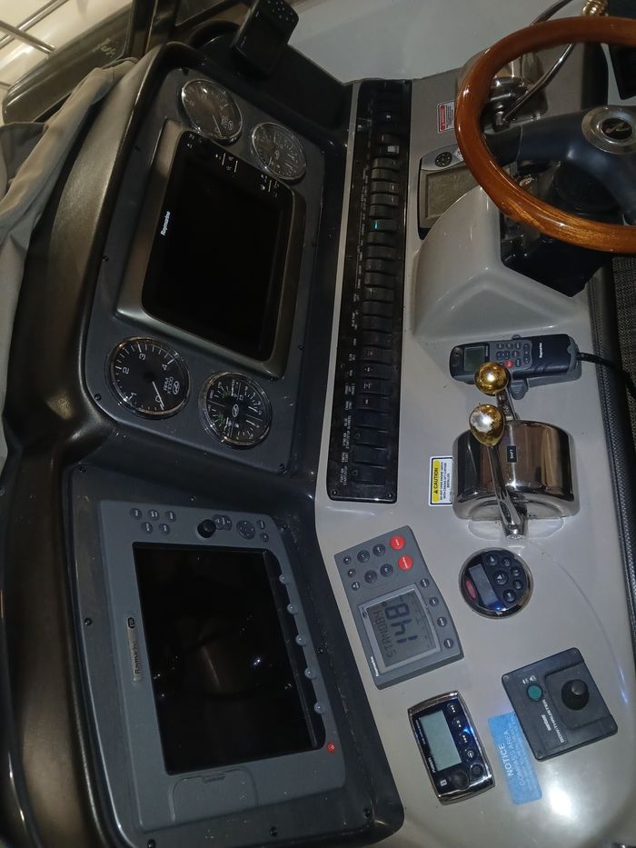 2006 Sea Ray Sundancer 40 Photo 3 of 14