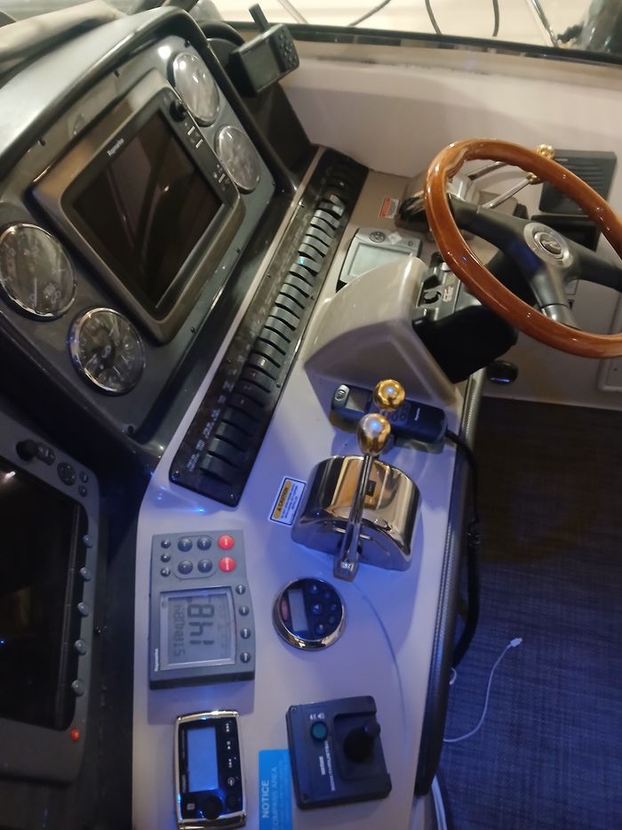 2006 Sea Ray Sundancer 40 Photo 4 of 14