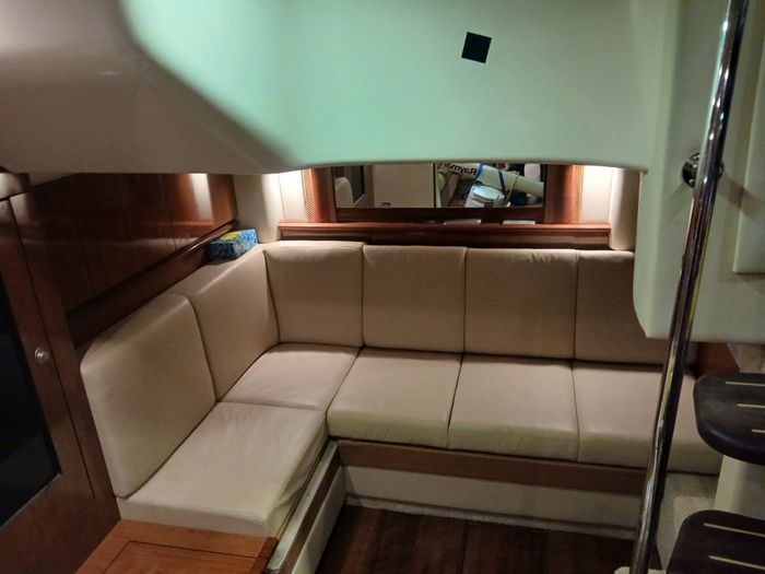 2006 Sea Ray Sundancer 40 Photo 9 of 14