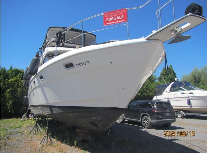 1992 Bayliner 4387 Motor Yacht Photo 1 of 6