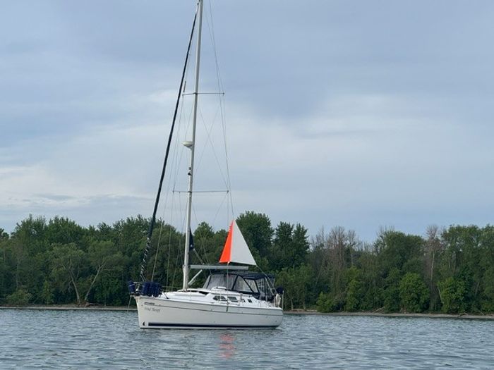 2009 Hunter 41 DS Photo 4 of 24