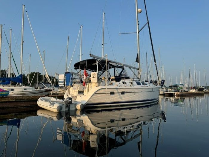 2009 Hunter 41 DS Photo 6 of 24