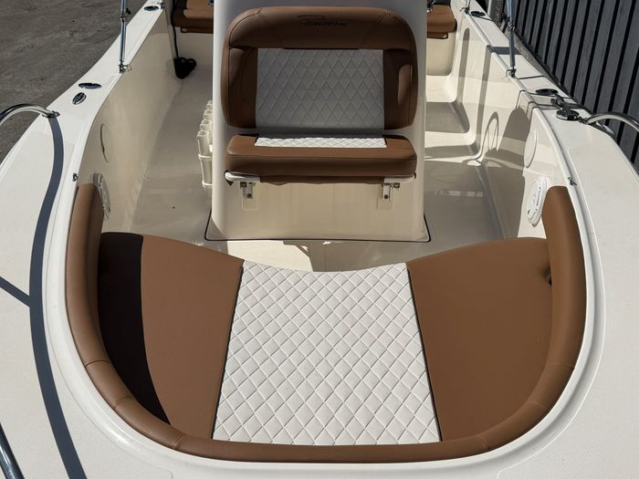 2020 Pioneer 180 Islander Photo 15 of 15