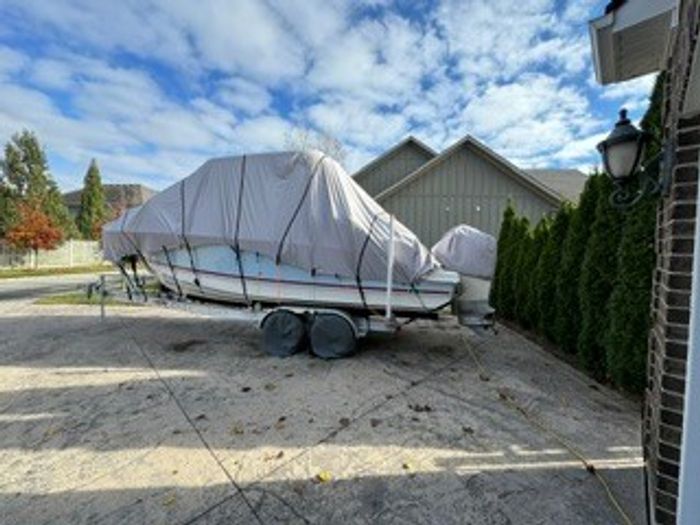 2024 Boston Whaler 250 Outrage Photo 8 of 8
