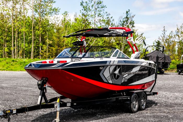 2013 Nautique G23 Photo 2 of 39