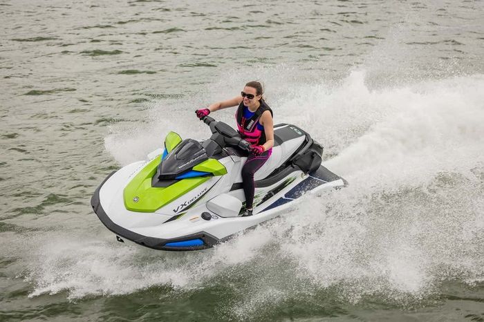 2026 Yamaha VX Deluxe White Photo 12 of 12