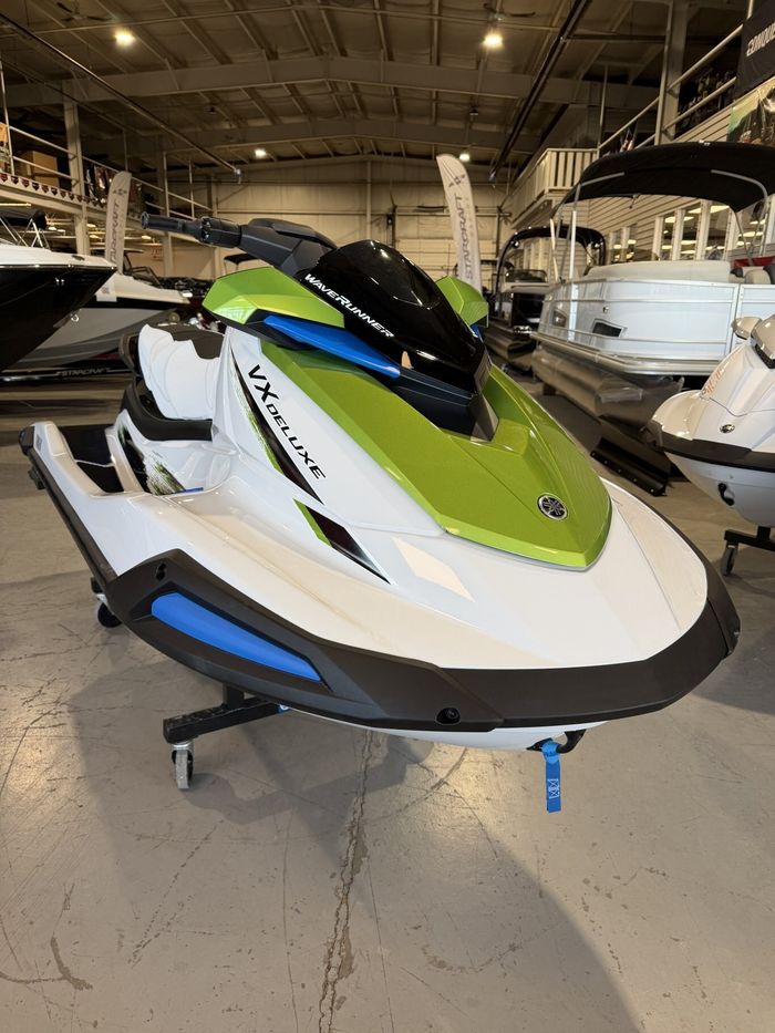 2026 Yamaha VX Deluxe White Photo 2 of 12