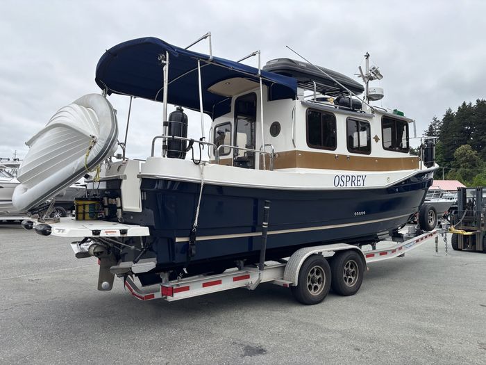 2012 Ranger Tugs R-27 Photo 7 of 27