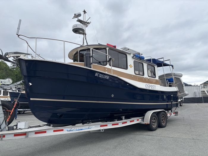 2012 Ranger Tugs R-27 Photo 3 of 27