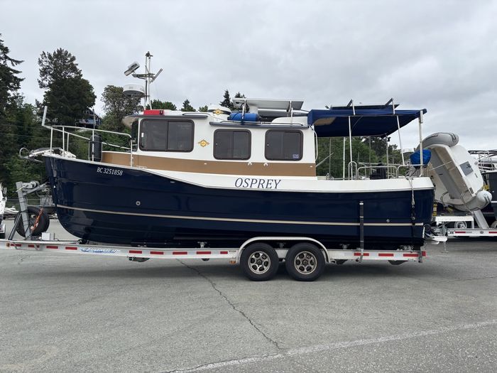 2012 Ranger Tugs R-27 Photo 4 of 27