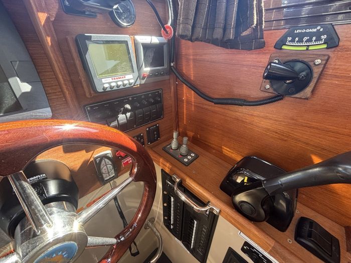 2012 Ranger Tugs R-27 Photo 24 of 27